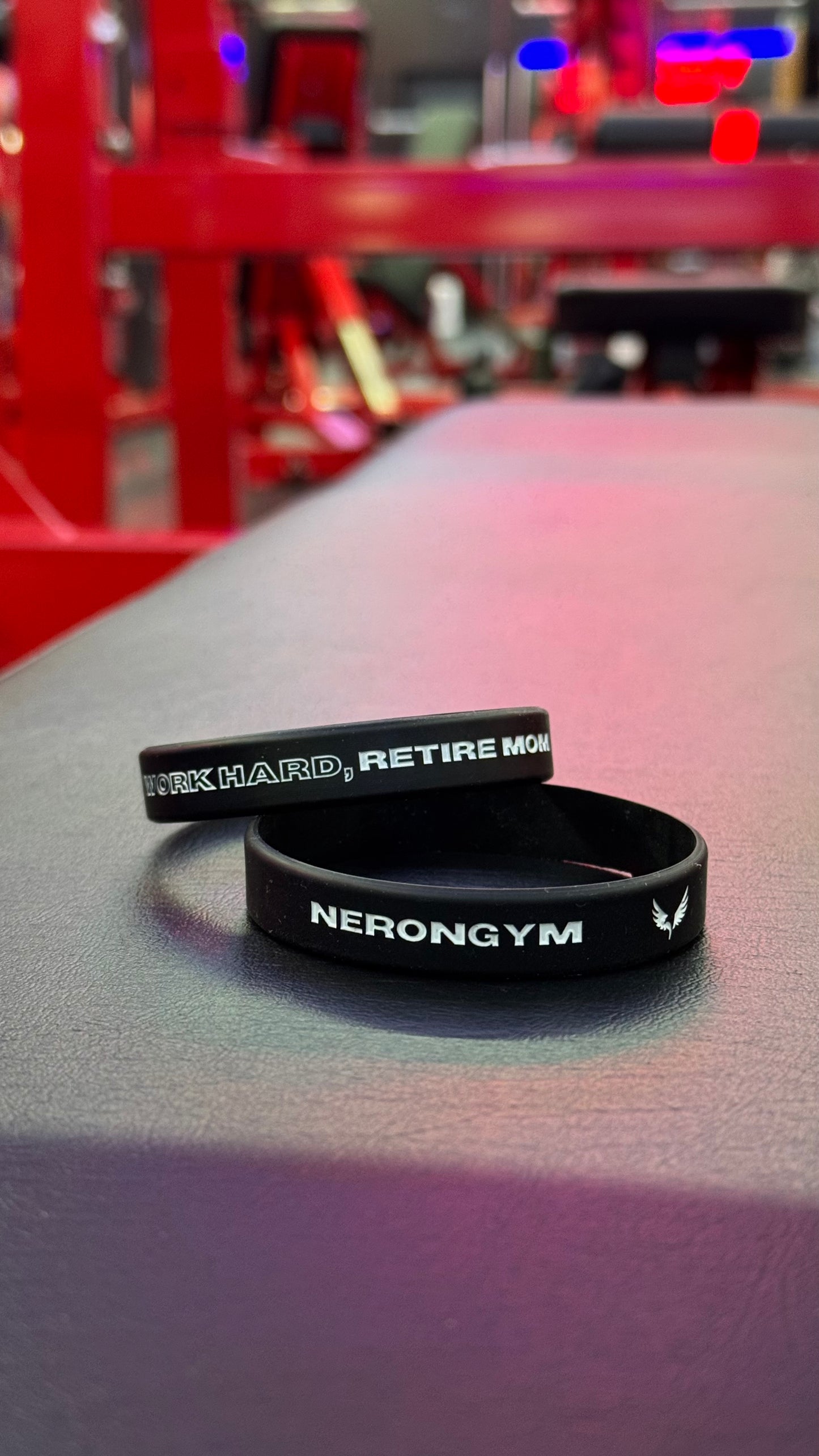 Pulsera-Work hard, retire mom